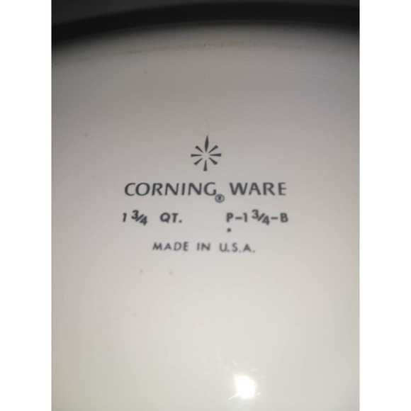 Corningware blue cornflower p 1.75 quart